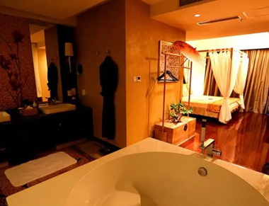 成都金牛养生会所的黄昏恋：当爱情遇上八十岁